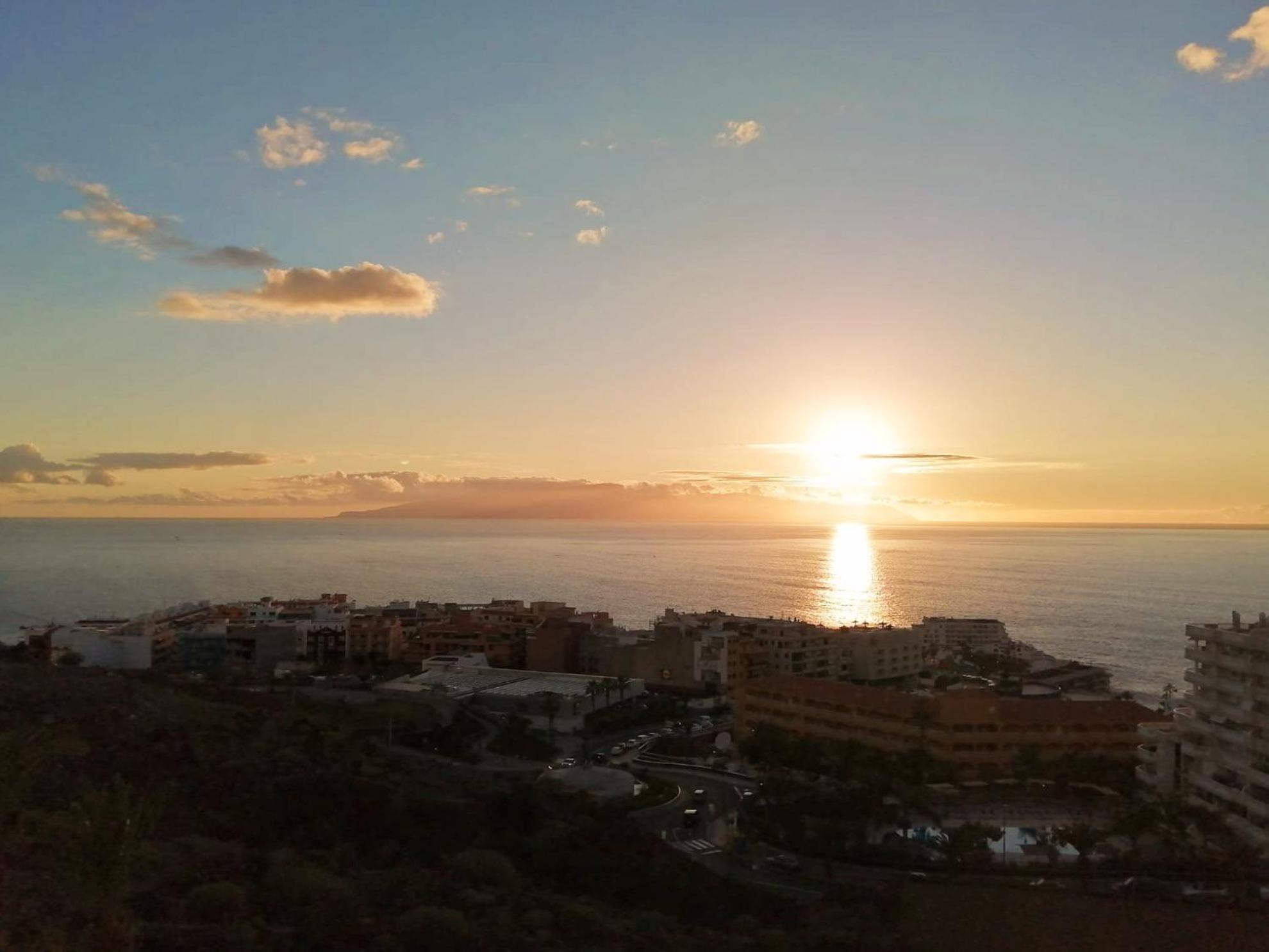 Panomaric Sea View - Sol Apartment Puerto de Santiago  Dış mekan fotoğraf
